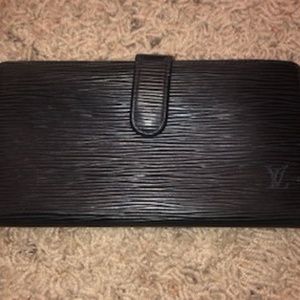 Louis Vuitton Epi Black Wallet: Like New! $250